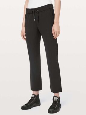 LULULEMON On The Fly Pants Size 4 Black 27” Packable Stretch Elastic Waist  Read